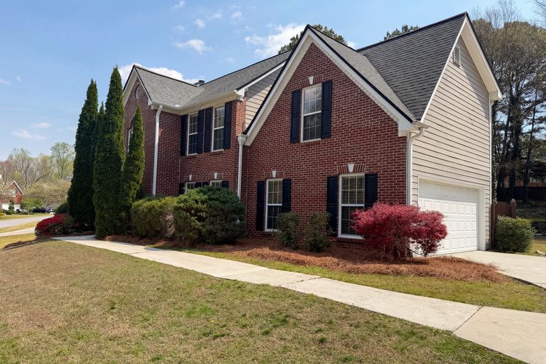 Photo 10 of 25 of 3099 Brooksong Way, Dacula, GA