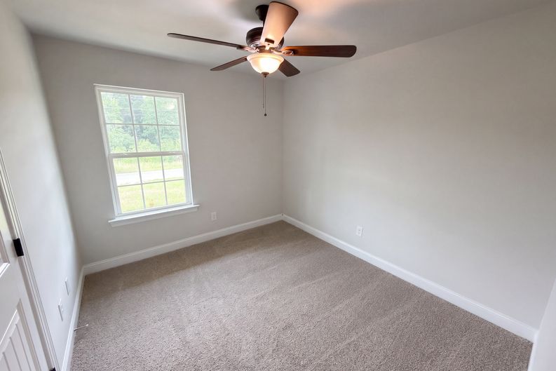 Photo 10 of 17 of 1411 Foxbrook Cir, Lancaster, SC