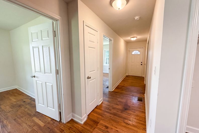 Photo 16 of 20 of 1125 Old Spartanburg Hwy, Lyman, SC