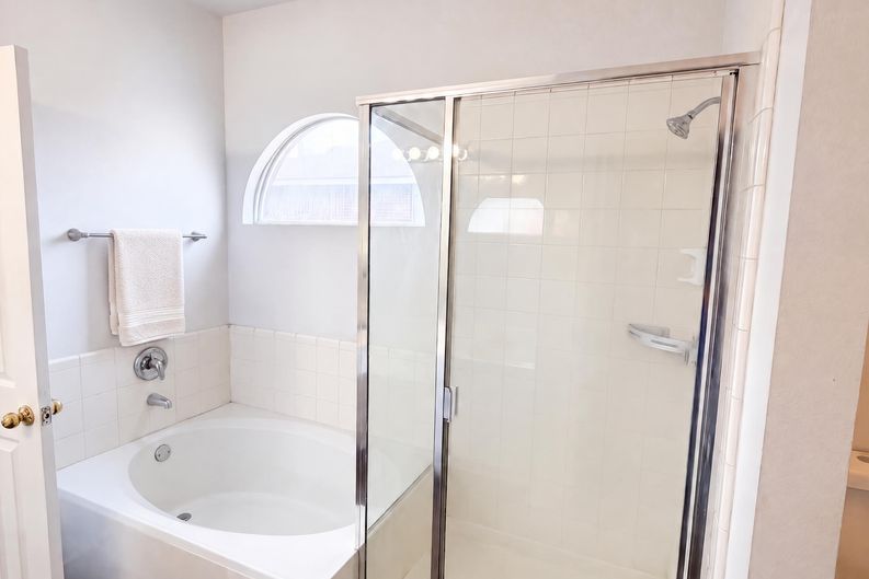 Photo 17 of 22 of 2220 Sumac Dr, Little Elm, TX