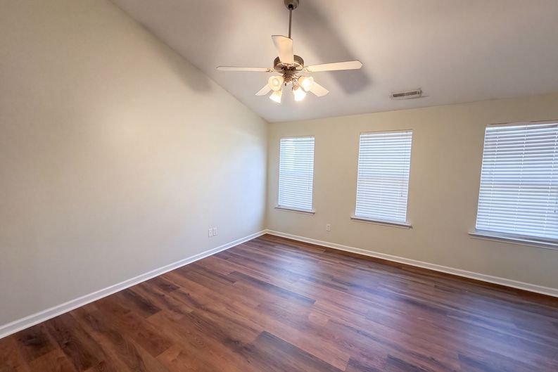 Photo 4 of 17 of 7839 Spungold St, Raleigh, NC