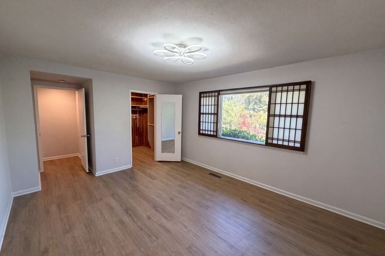 Photo 17 of 36 of 612 Tahos Rd, Orinda, CA