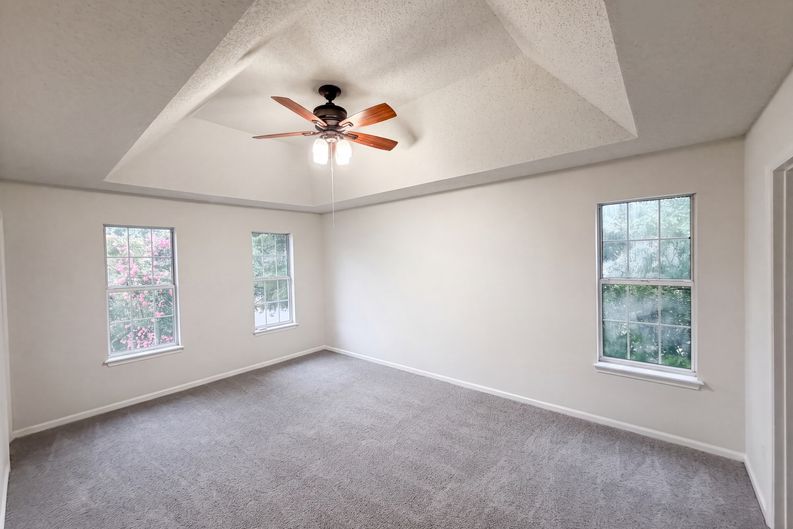 Photo 8 of 35 of 3737 Winterberry Ct NW, Concord, NC