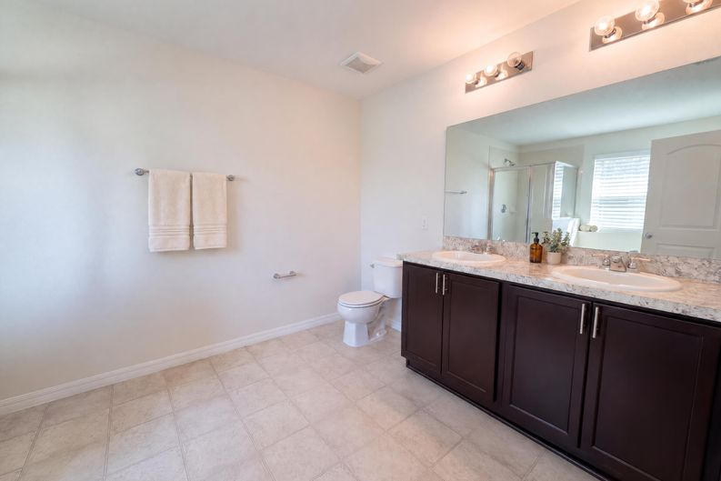 Photo 21 of 30 of 7607 Tangle Rush Dr, Gibsonton, FL