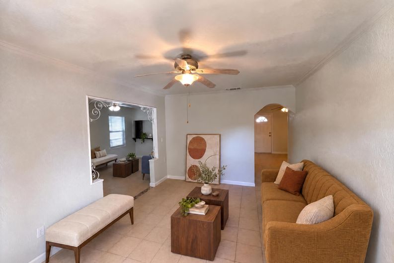 Photo 3 of 19 of 403 Samuel St, San Antonio, TX
