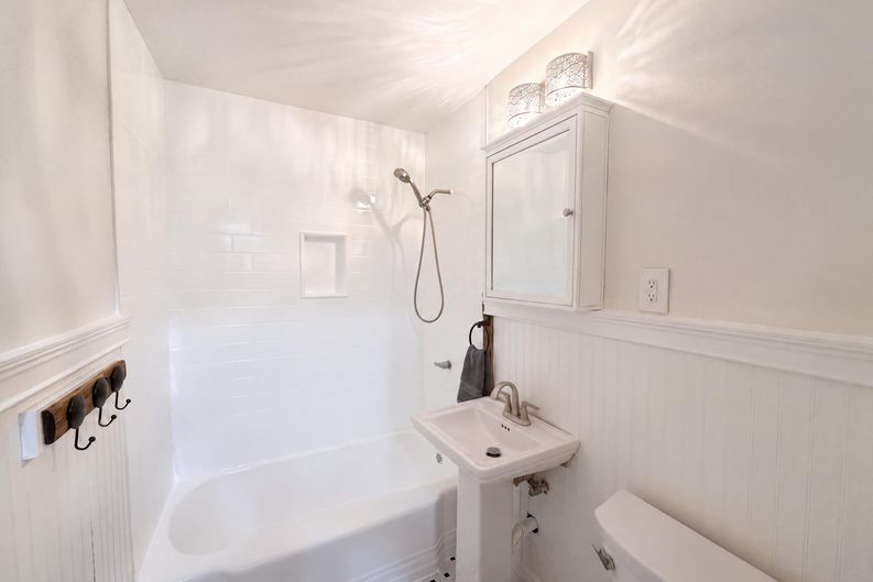 Photo 15 of 21 of 10806 W Elbow Dr, Tampa, FL