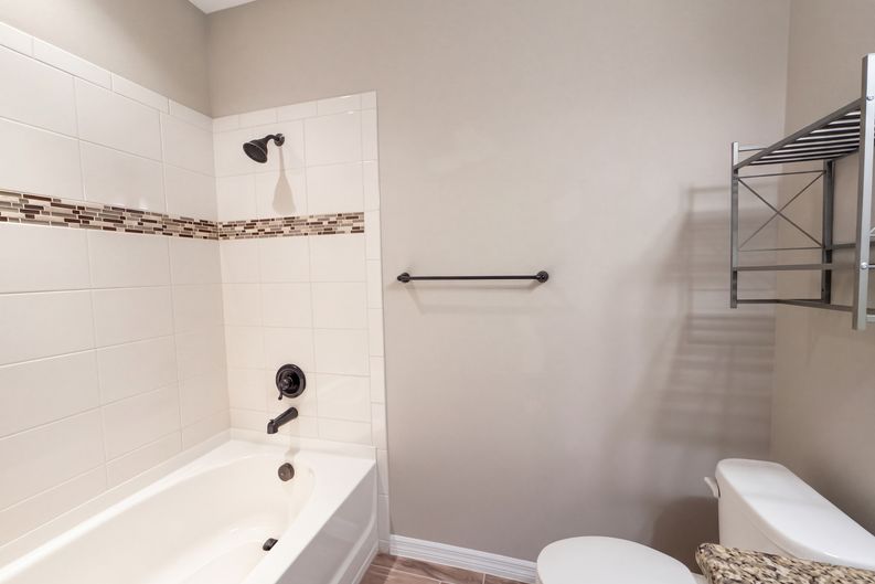 Photo 16 of 25 of 394 Alcove Dr, Groveland, FL