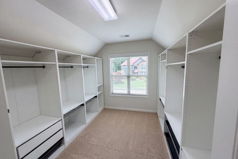 Photo 41 of 51 of 1481 Azalea Brook Dr, Lawrenceville, GA