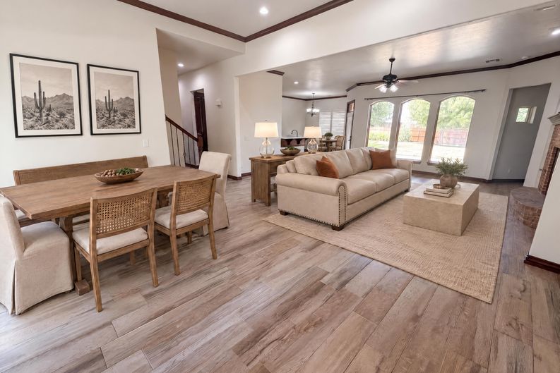 Photo 16 of 25 of 1017 W Camellia Way, Mustang, OK