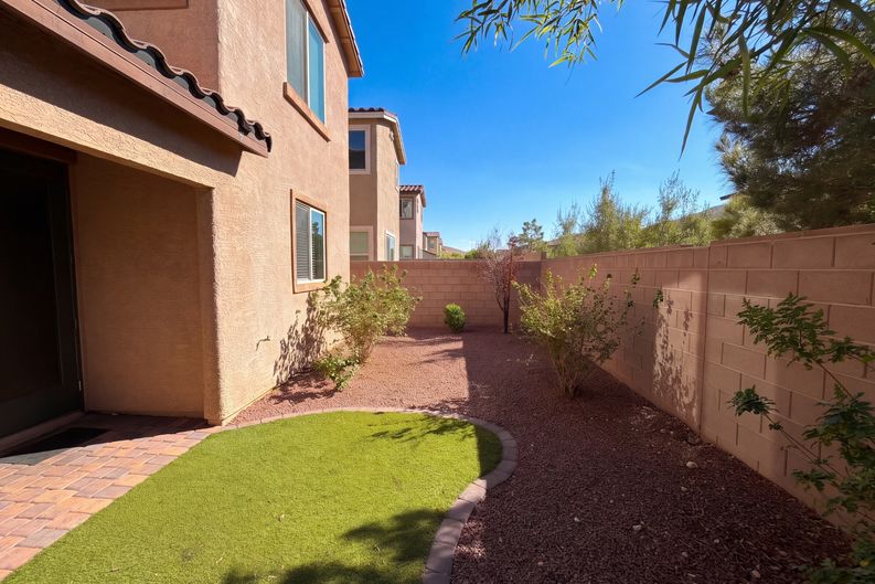 Photo 28 of 35 of 12243 Loggeta Way, Las Vegas, NV