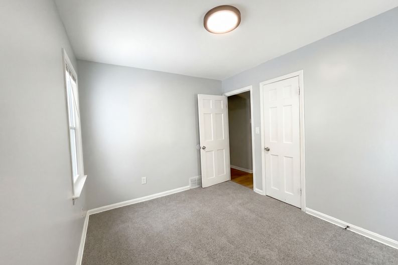 Photo 10 of 19 of 17409 Mapleboro Ave, Maple Heights, OH