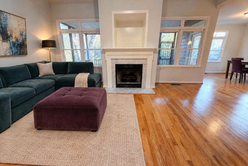 Photo 3 of 18 of 729 E Ivy Valley Dr, Fuquay Varina, NC