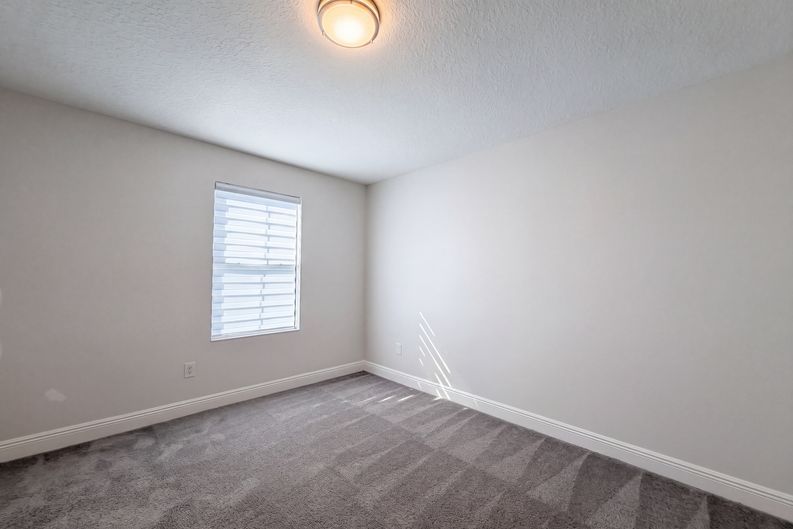 Photo 20 of 33 of 12643 Horseshoe Bend Dr, Lithia, FL