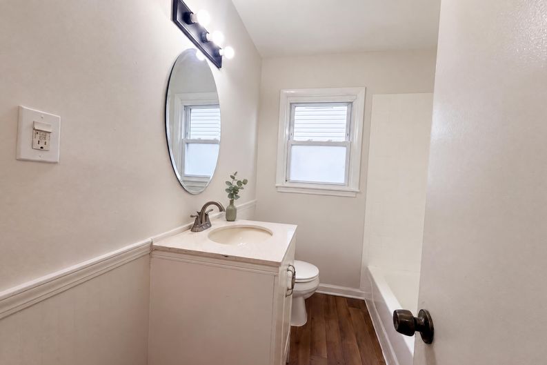 Photo 11 of 40 of 24346 Lehigh St, Dearborn Heights, MI