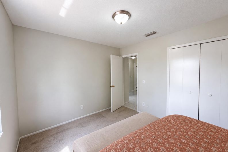 Photo 11 of 22 of 1611 Callie Ct, Apopka, FL