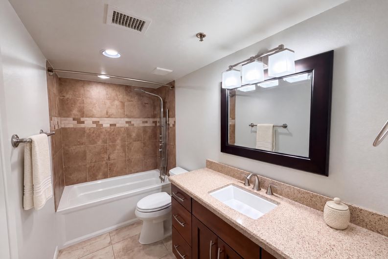 Photo 26 of 36 of 10240 E Cochise Dr, Scottsdale, AZ