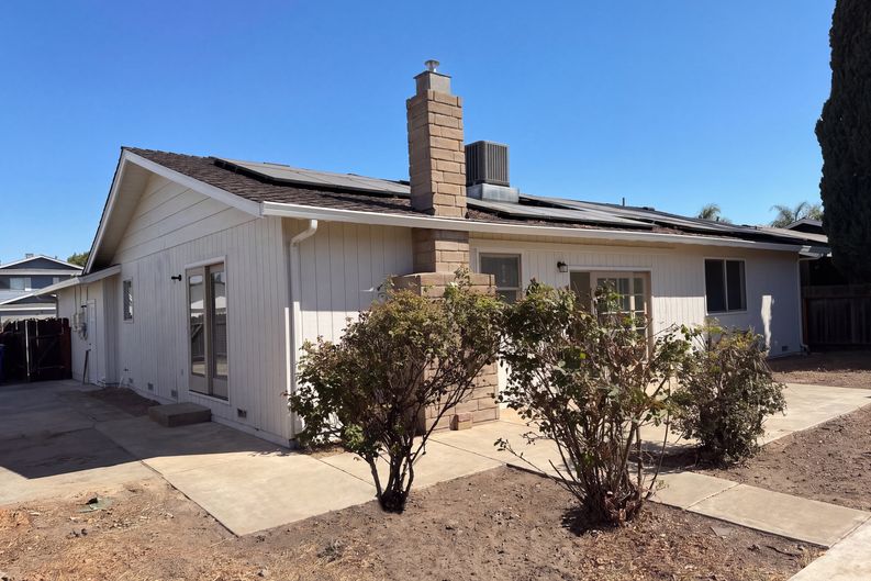 Photo 6 of 15 of 1372 Ruffino Ct, Manteca, CA