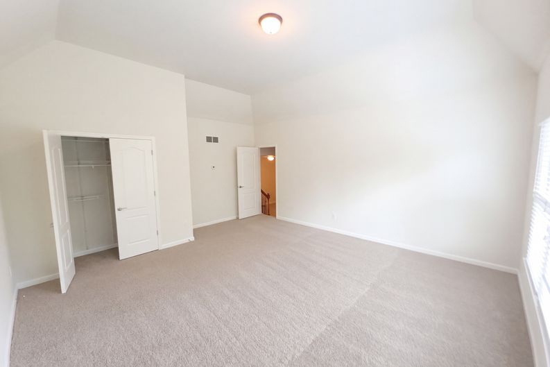 Photo 16 of 100 of 809 Arbor Way, Loganville, GA