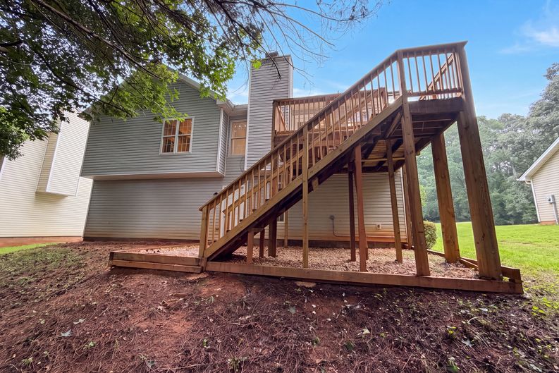 Photo 5 of 25 of 325 Spring Lake Ct, Athens, GA
