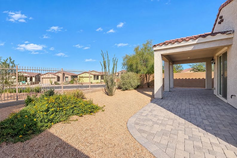 Photo 4 of 21 of 16722 S 181st Dr, Goodyear, AZ