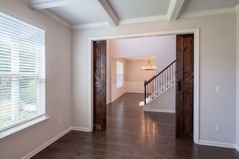 Photo 13 of 47 of 2144 Airline Rd, McDonough, GA