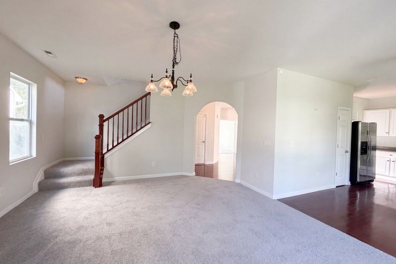 Photo 12 of 39 of 4058 Leontria Ave, Columbus, OH