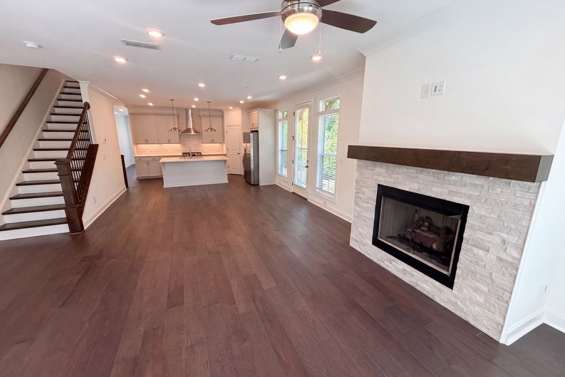 Photo 10 of 35 of 415 Olmstead Way, Alpharetta, GA
