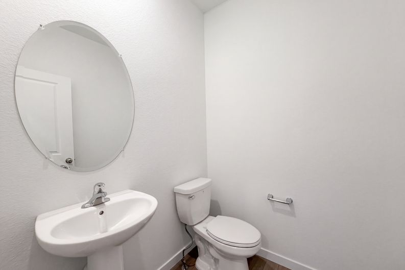 Photo 10 of 18 of 4043 Shirley Dr, Johnstown, CO