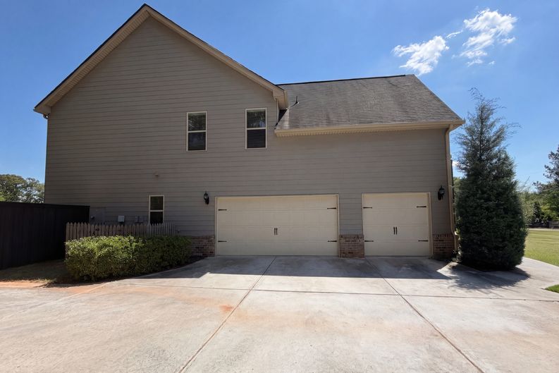 Photo 37 of 47 of 2144 Airline Rd, McDonough, GA