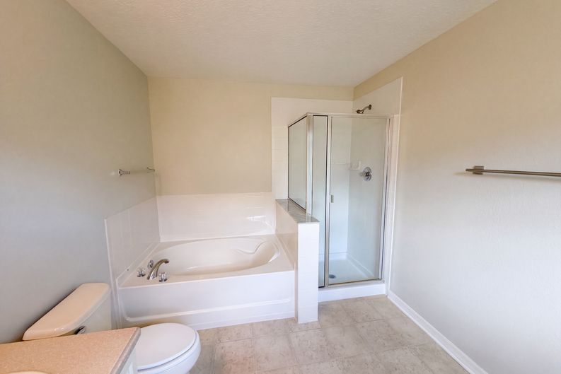 Photo 25 of 40 of 17534 Balmaha Dr, Land O Lakes, FL
