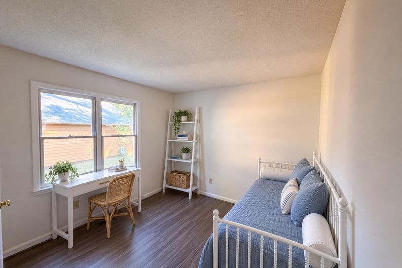 Photo 12 of 16 of 3117 Verdugo Dr, Raleigh, NC