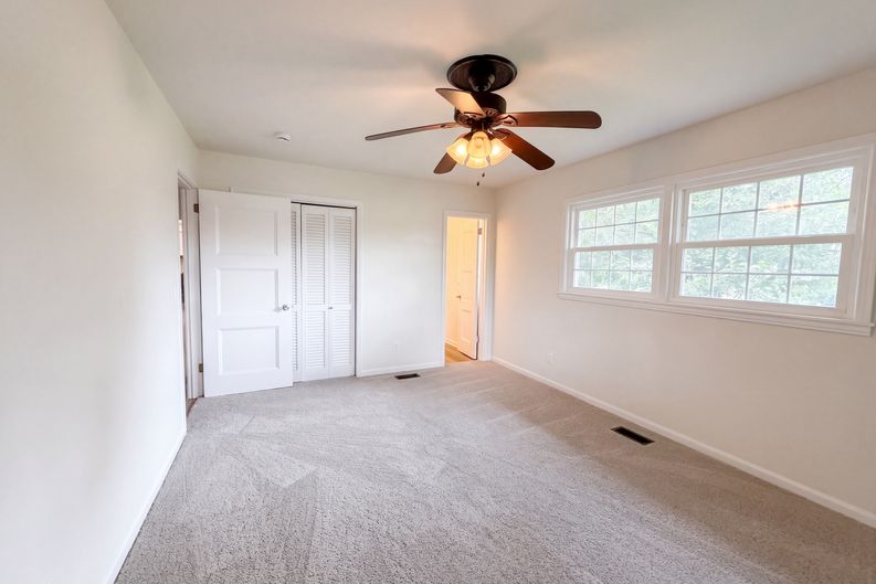 Photo 12 of 16 of 1214 Kirkwood Ave, Murfreesboro, TN
