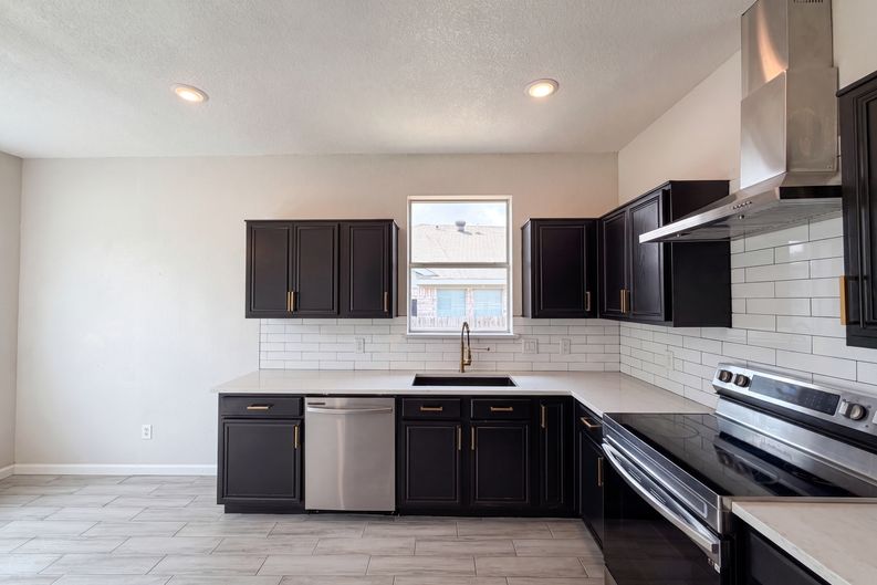 Photo 7 of 19 of 6367 Rainwater Way, Fort Worth, TX