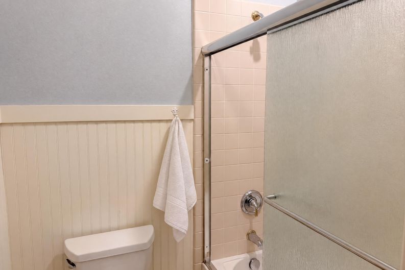 Photo 30 of 51 of 1401 Grey Owl Cir, Roseville, CA