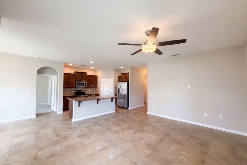Photo 3 of 29 of 1958 Commander Way, Kissimmee, FL