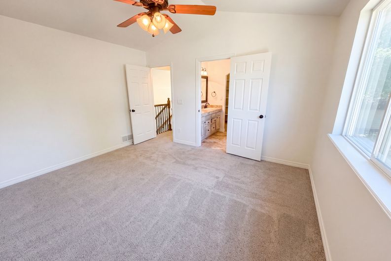 Photo 13 of 34 of 4408 Ashcroft Ave, Castle Rock, CO