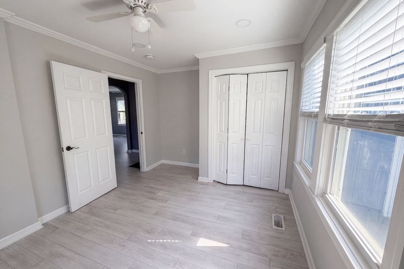 Photo 10 of 20 of 946 N Logan St, Gaffney, SC