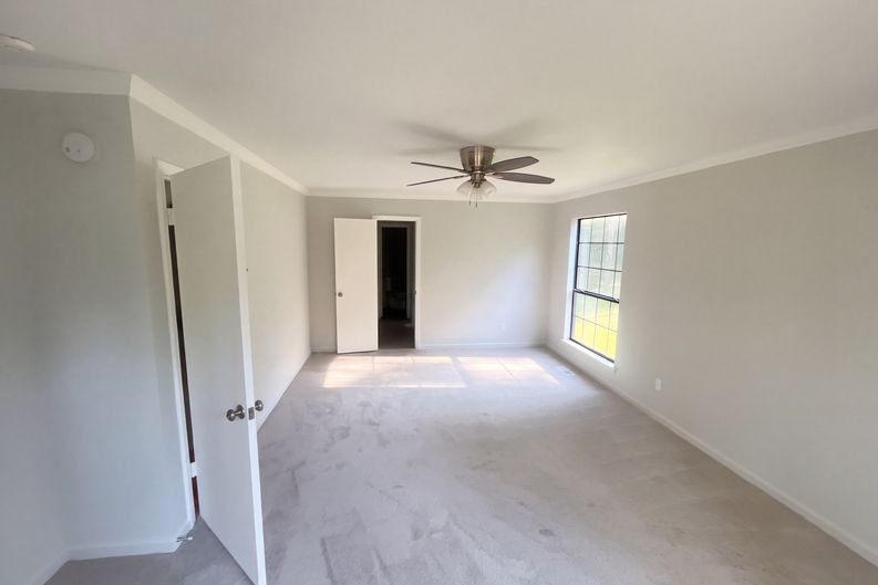 Photo 10 of 30 of 8857 Lakeridge Ter, Pinson, AL