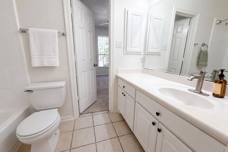 Photo 23 of 40 of 25719 Shady Spruce Ln, Katy, TX
