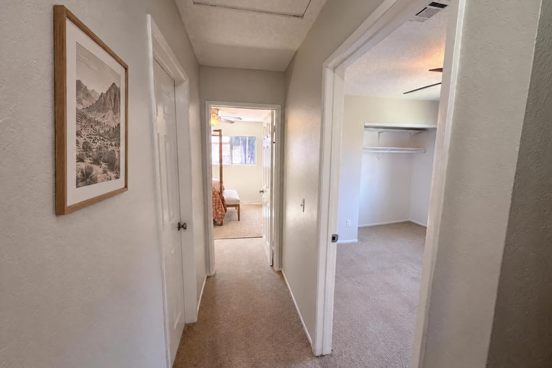 Photo 12 of 27 of 912 S Mountain Ave, Ontario, CA