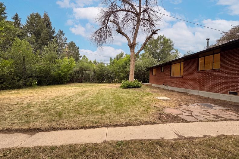 Photo 29 of 35 of 1950 Edgewood Dr, Boulder, CO