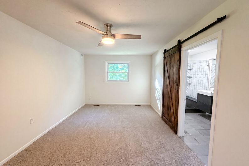 Photo 4 of 28 of 1017 Morrell Rd, Knoxville, TN