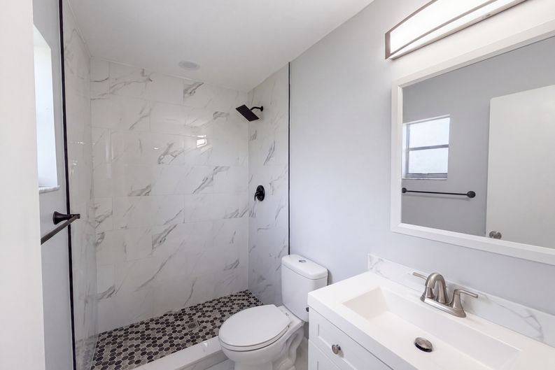Photo 12 of 19 of 2096 W Atmore Cir, Deltona, FL
