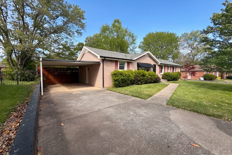 Photo 22 of 23 of 242 Kingswood Dr, Clarksville, TN