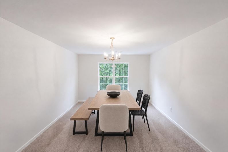 Photo 7 of 28 of 8902 Woodland Hills Rd, Charlotte, NC