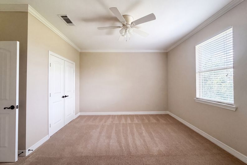 Photo 13 of 25 of 8580 Cedar Creek Ln, Greenville, TX