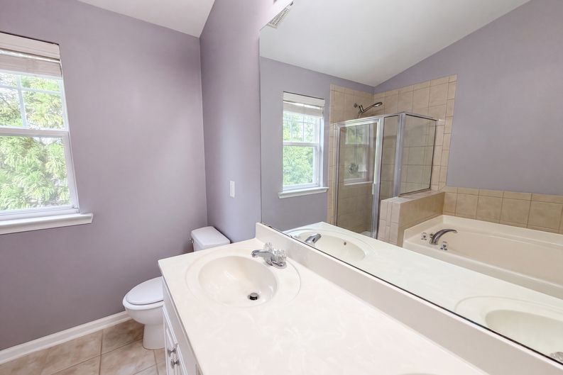 Photo 12 of 18 of 5108 Lady Of The Lake Dr, Raleigh, NC