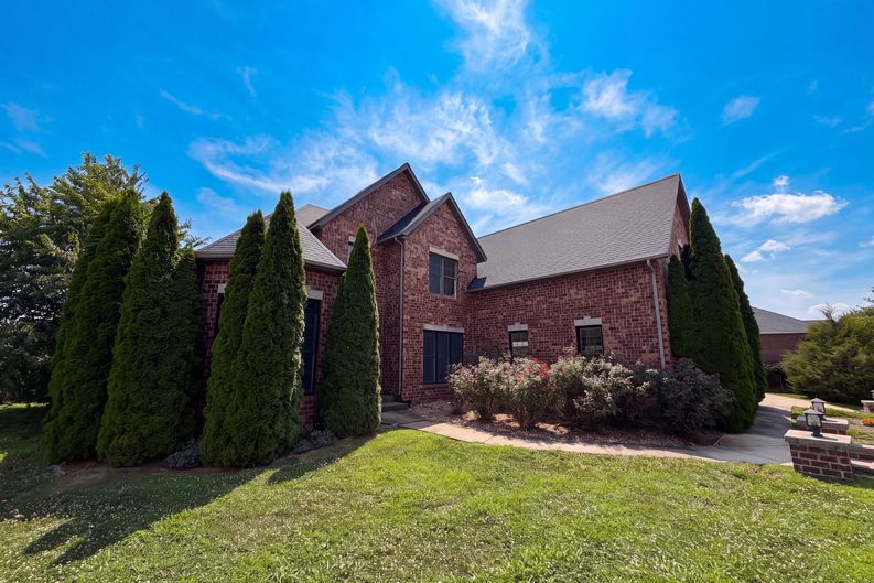 Photo 27 of 30 of 120 Fox Hill Ct, Edwardsville, IL