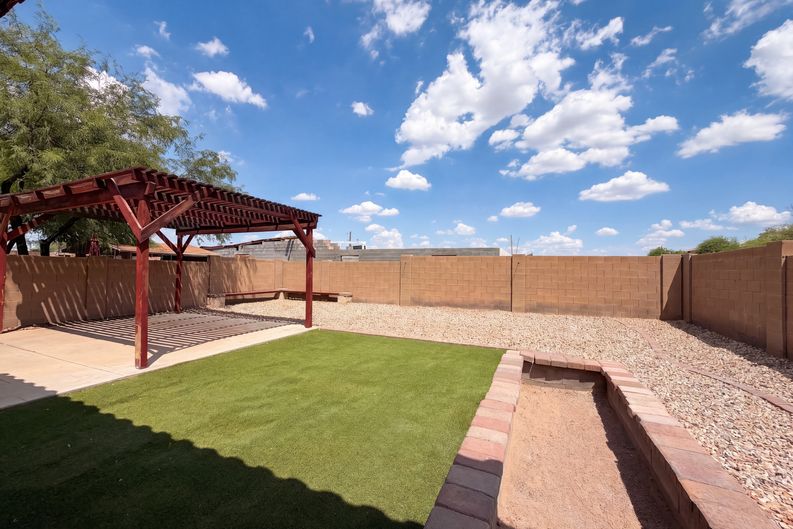 Photo 27 of 31 of 5641 S 10th Dr, Phoenix, AZ