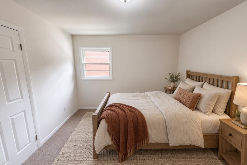 Photo 17 of 26 of 1502 W Meadowview Rd, Greensboro, NC